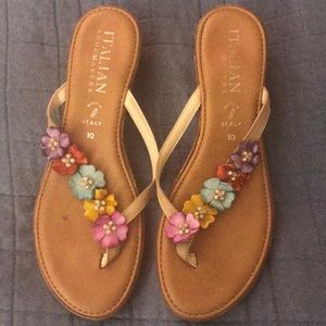 Flowered sandals with crystal accents